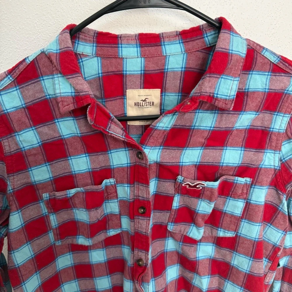 Hollister Plaid Button Down Shirt